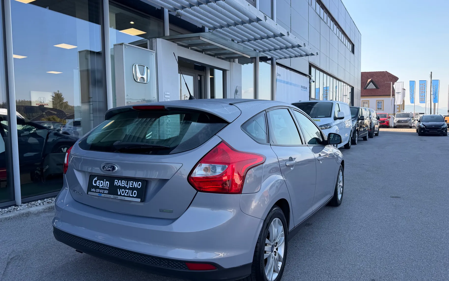 Zunanja slika - Ford Focus - 1.0 ECOBOOST AMBIENTE I 1. LASTNIK I - 6