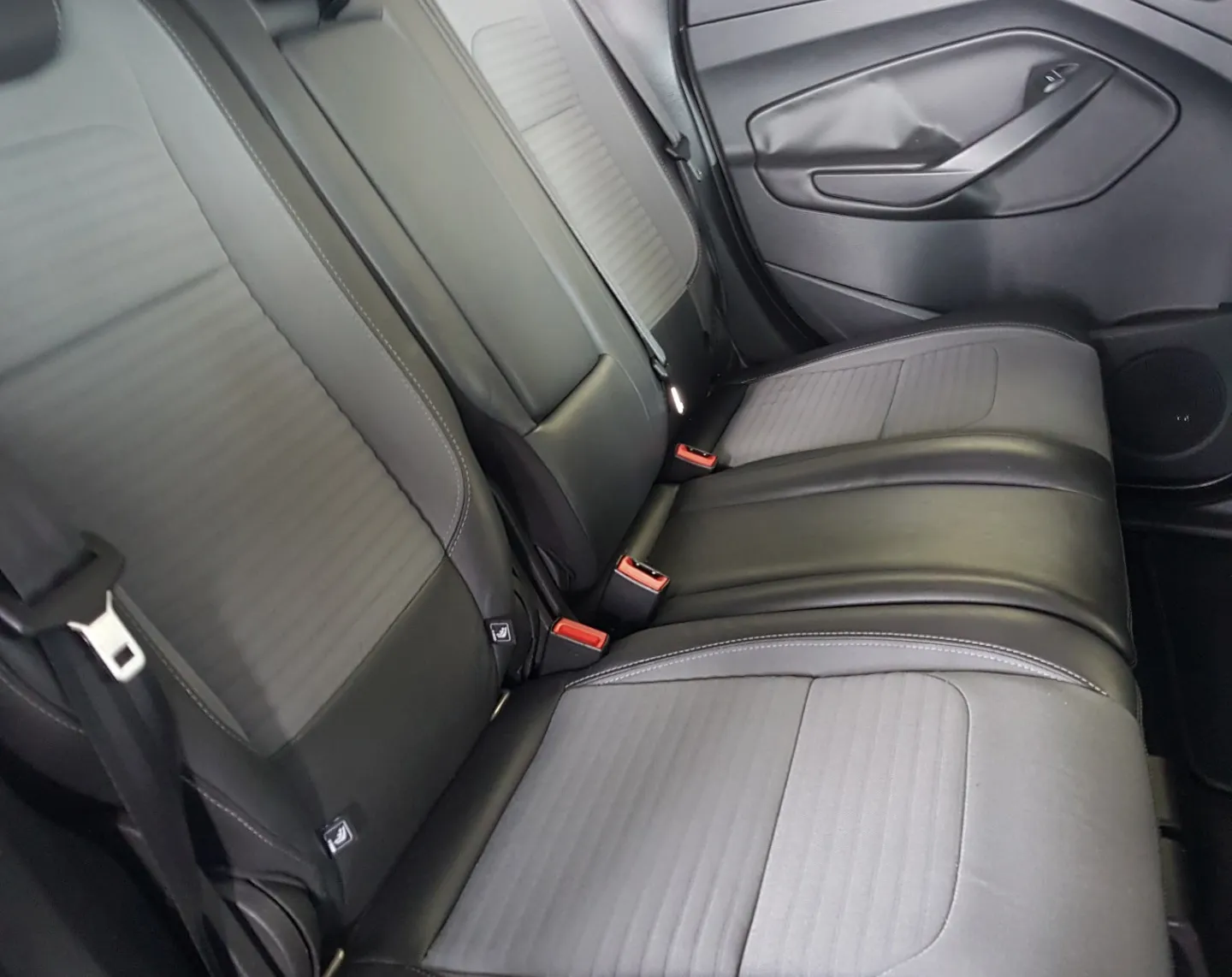 Zunanja slika - Ford Kuga - 4x4 2,0 TDCi Titanium Powershift - 15