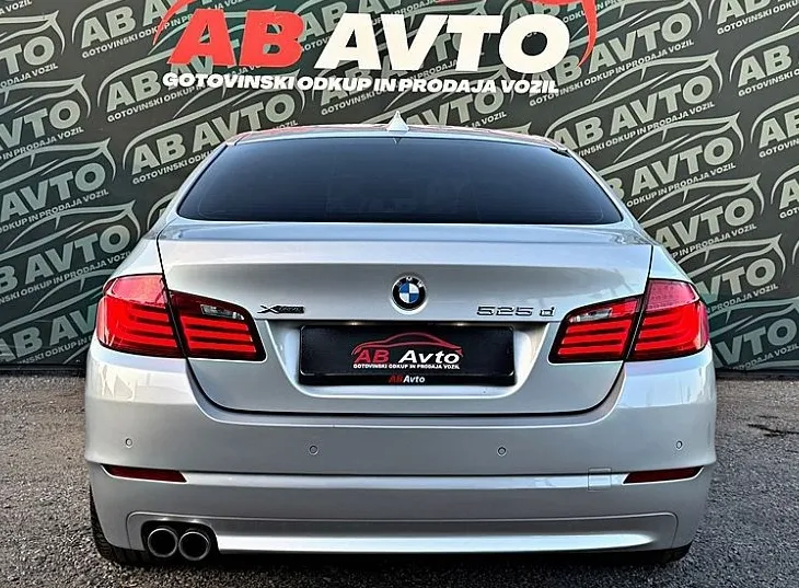 Zunanja slika - BMW Serija 5 - : 525d xDrive Avt+LIMO+4X4+SERVISNA+BIXENON+USNJE - 6