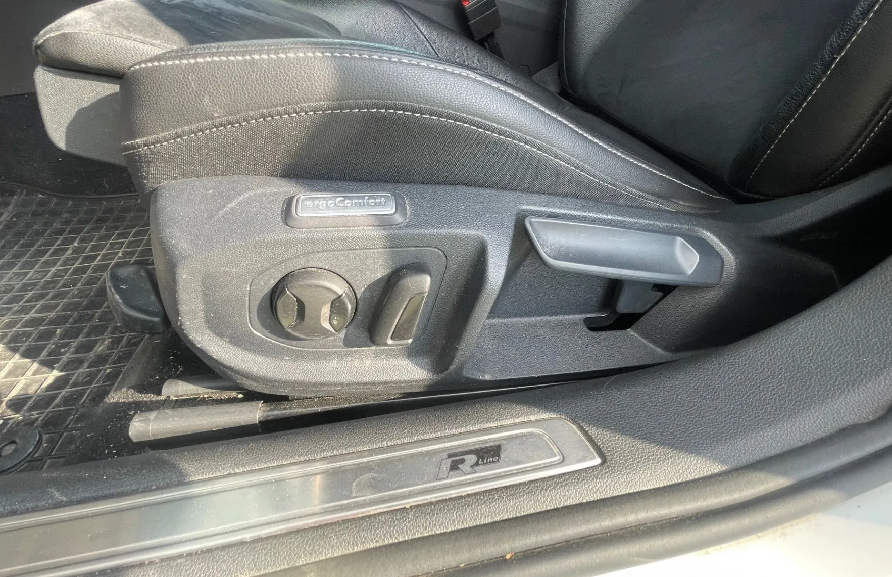 Zunanja slika - VW Arteon - 2.0 TDI R-Line DSG LED. NAVI. ACC. KAMERA. PDC - 10