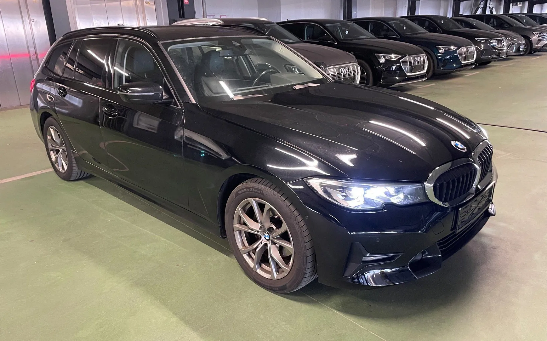 Zunanja slika - BMW Serija 3 - 320d XDrive Sport Line Avt.LED.NAVI.KAMERA.OGR.SE - 3