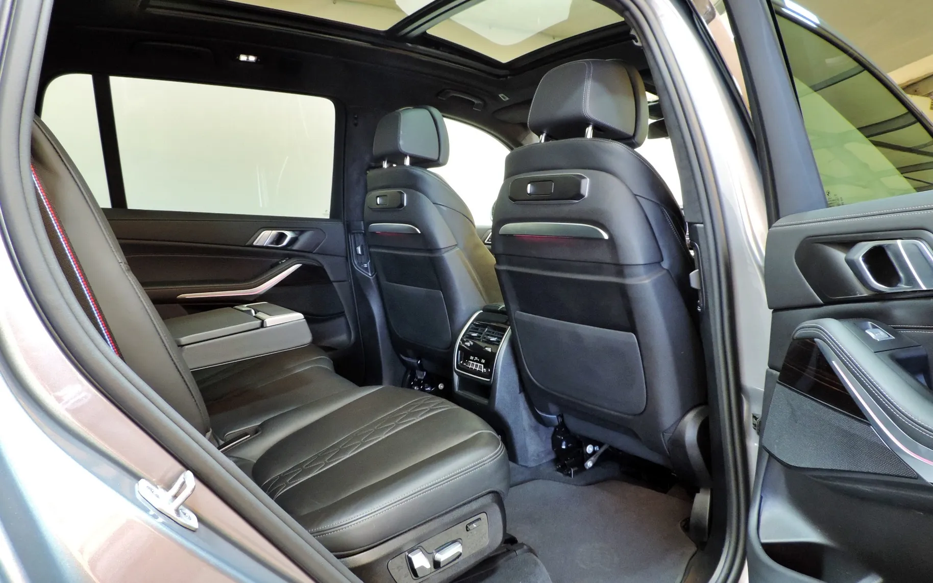 Zunanja slika - BMW serija X7 - X7 xDrive40d M SPORT SKY PANORAMA..... - 12