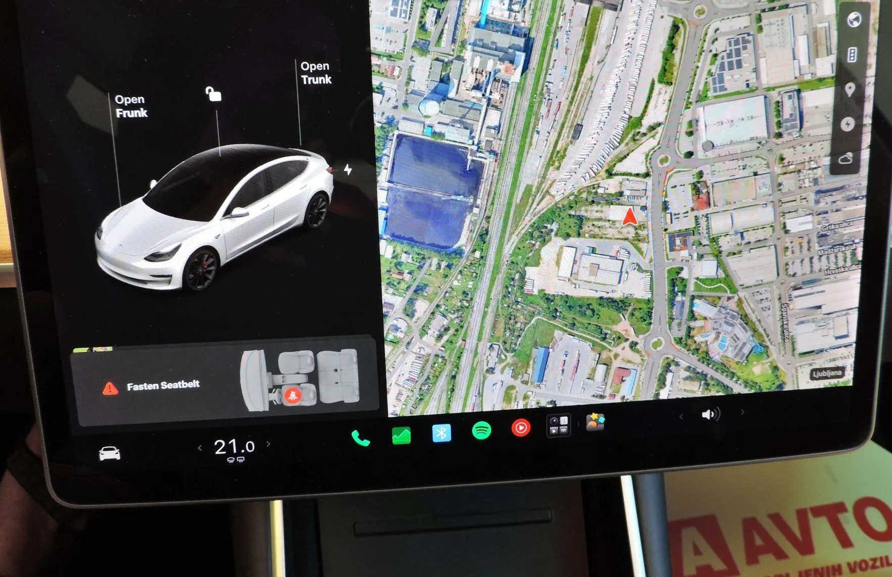 Zunanja slika - Tesla Model 3 - Performance AWD  Dual Motor 2x65 kW - 15