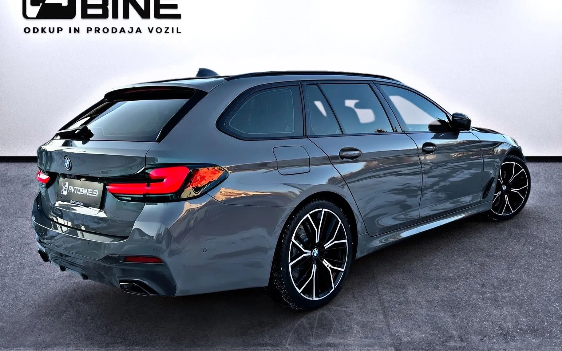 Notranja slika - BMW serija 5 Touring: - 520D•M PAKET•PANO•NARDO•FACELIFT•LED•KOT NOV - 8