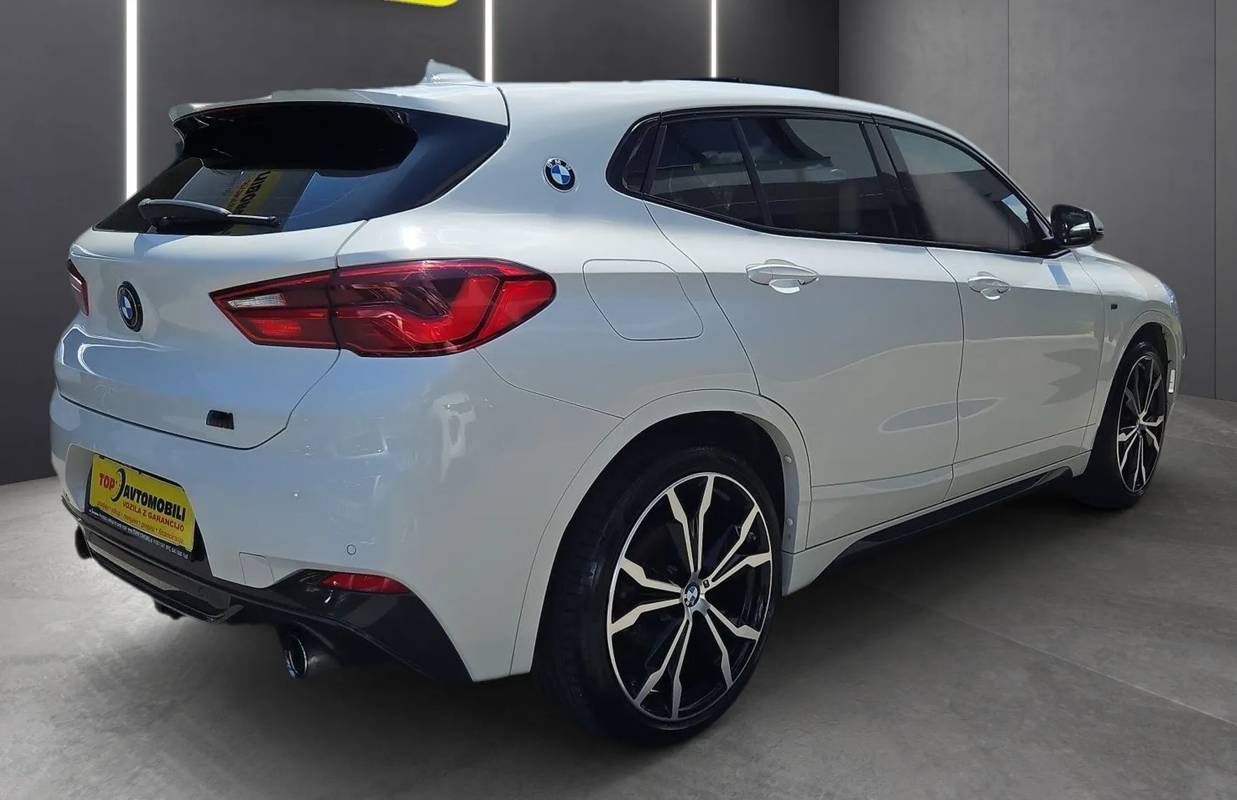 Zunanja slika - BMW X2 - serija :  xDrive18d M Sport FULL LED PANORAMA - 6