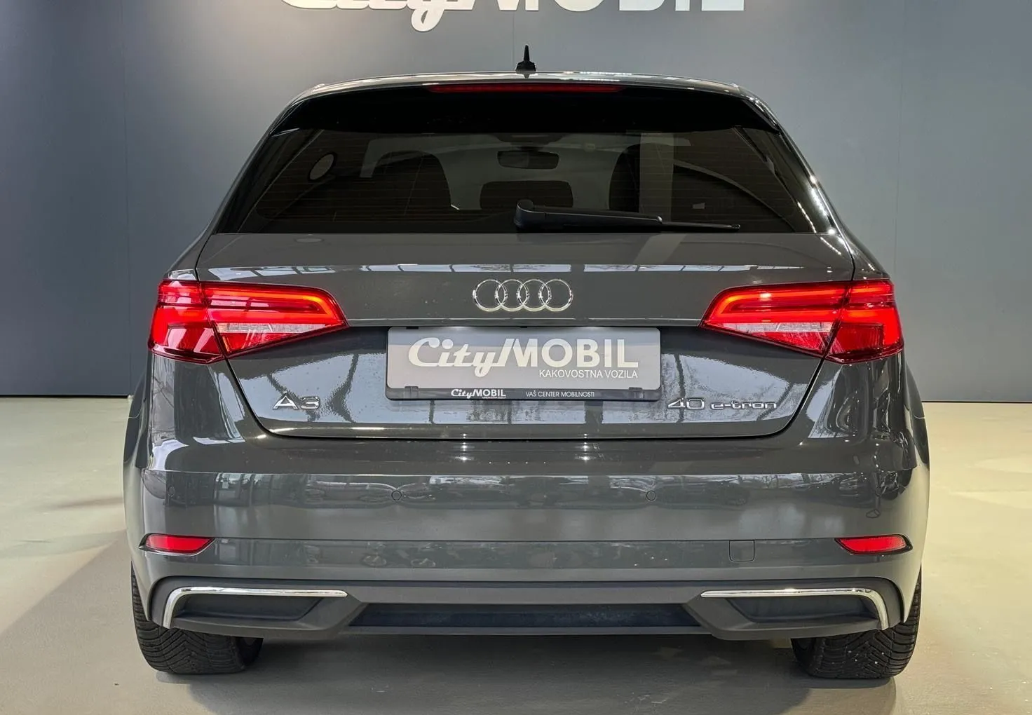 Zunanja slika - Audi A3 - -40-ETRON-S LINE-VIRTUAL-NAVIGACIJA-LED-ALU - 5