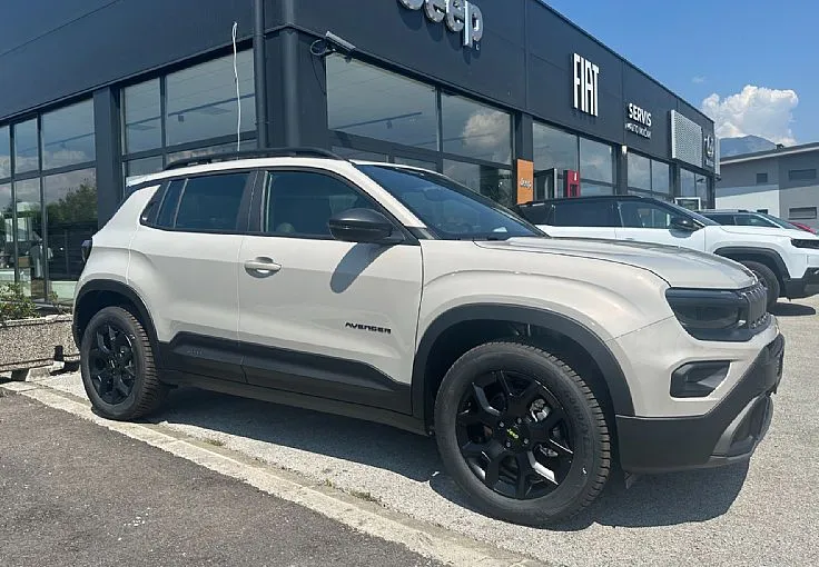 Zunanja slika - Jeep Avenger - 1.2 E-DCT6 MHEV 110 4xe - 2