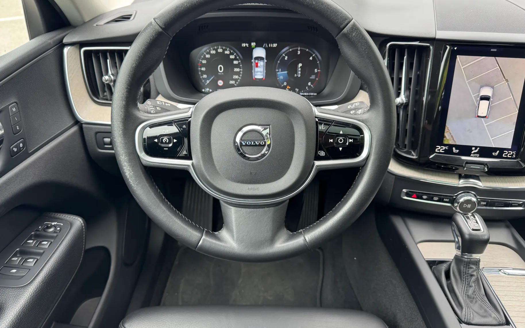 Notranja slika - Volvo XC60 - Volvo - 8
