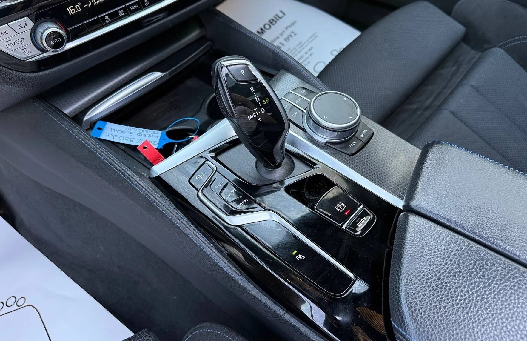 Zunanja slika - BMW Serija 5 - Touring: 530d M SPORT PAKET PANO LED ALCANTARA KAMERA NA - 16