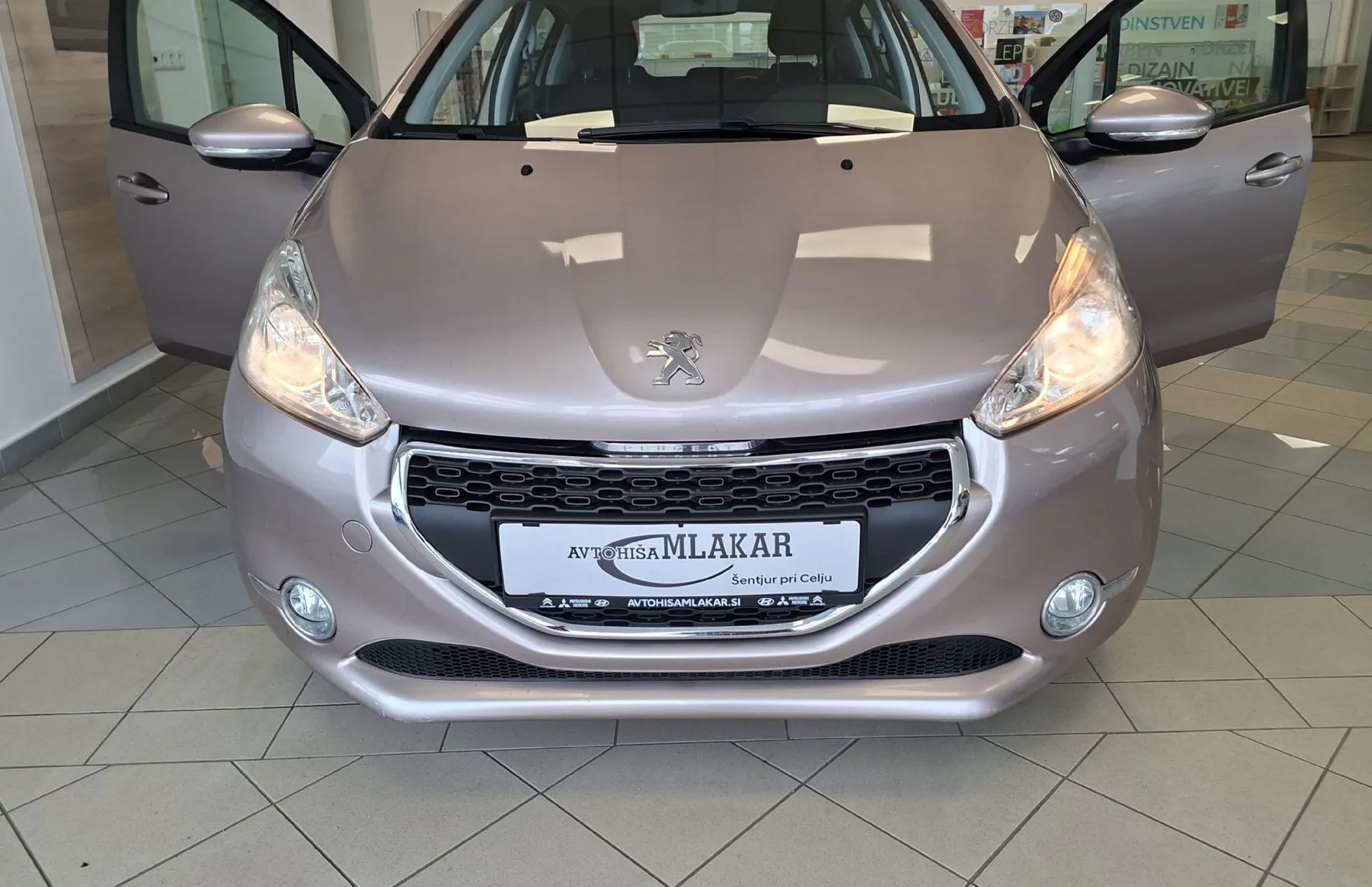Zunanja slika - Peugeot 208 - ACTIVE 1.4-HITRI KREDIT-ODLIČEN- - 9