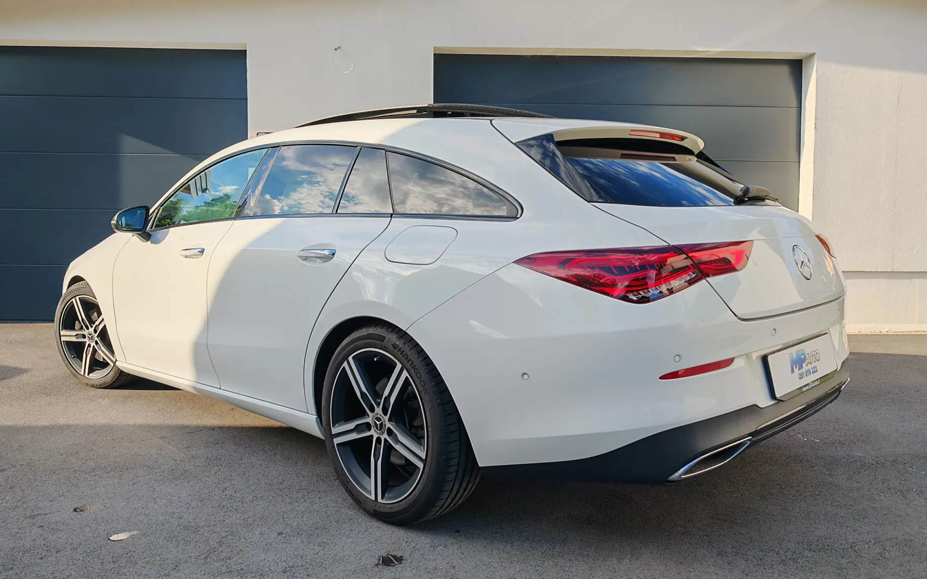 Zunanja slika - Mercedes-Benz CLA-Razred - Shooting Brake 220 d 190hp Pano 360° Full Led - 4