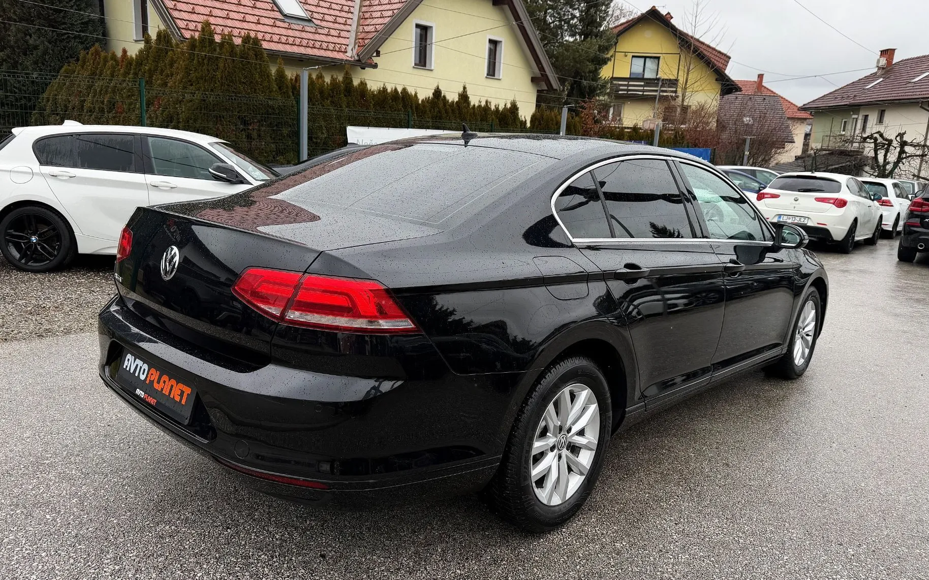 Zunanja slika - Volkswagen Passat - 1.6 TDI AUT. Comfortline ACC NAVI KAMERA ALU 16 - 5