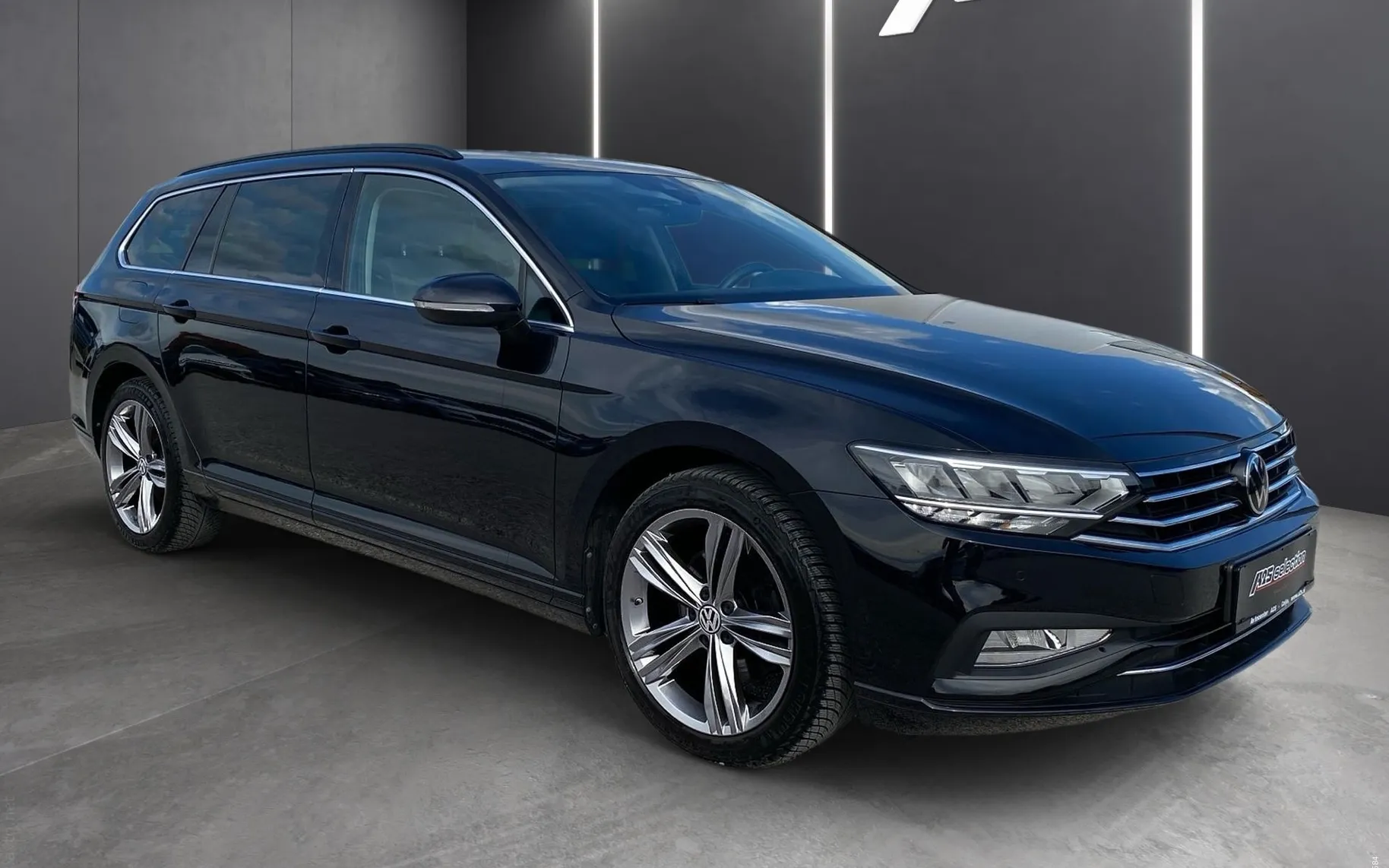 Zunanja slika - Volkswagen Passat Variant - 2.0 TDI BMT SCR Elegance avt. 110kW-Vlečna kljuka - 2