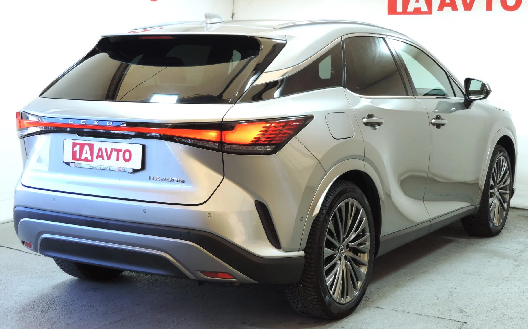 Zunanja slika - Lexus RX - Lexus  450h+ AWD PHEV Luxury. ACC-360-21 COL - 5