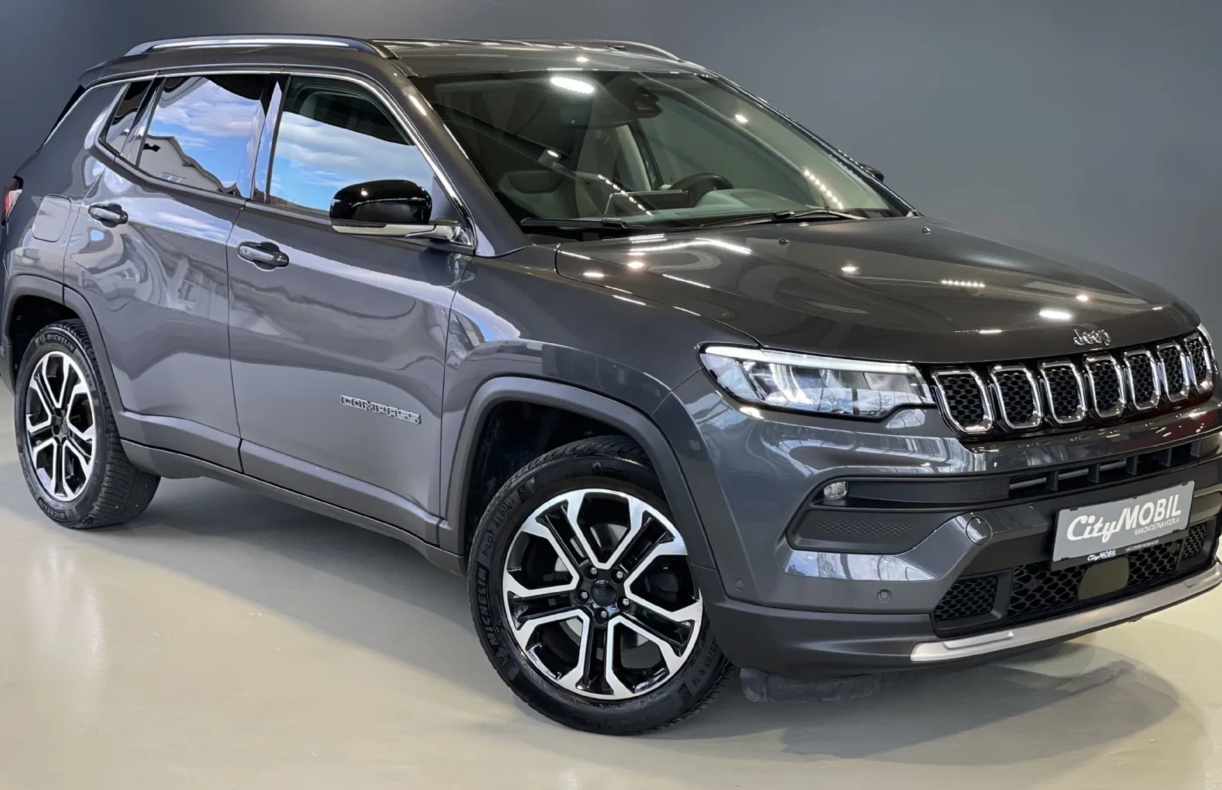 Zunanja slika - Jeep Compass - 1.LASTNIK-SLO-RADAR-KAMERA-LED-GRETJE SEDEŽEV - 2