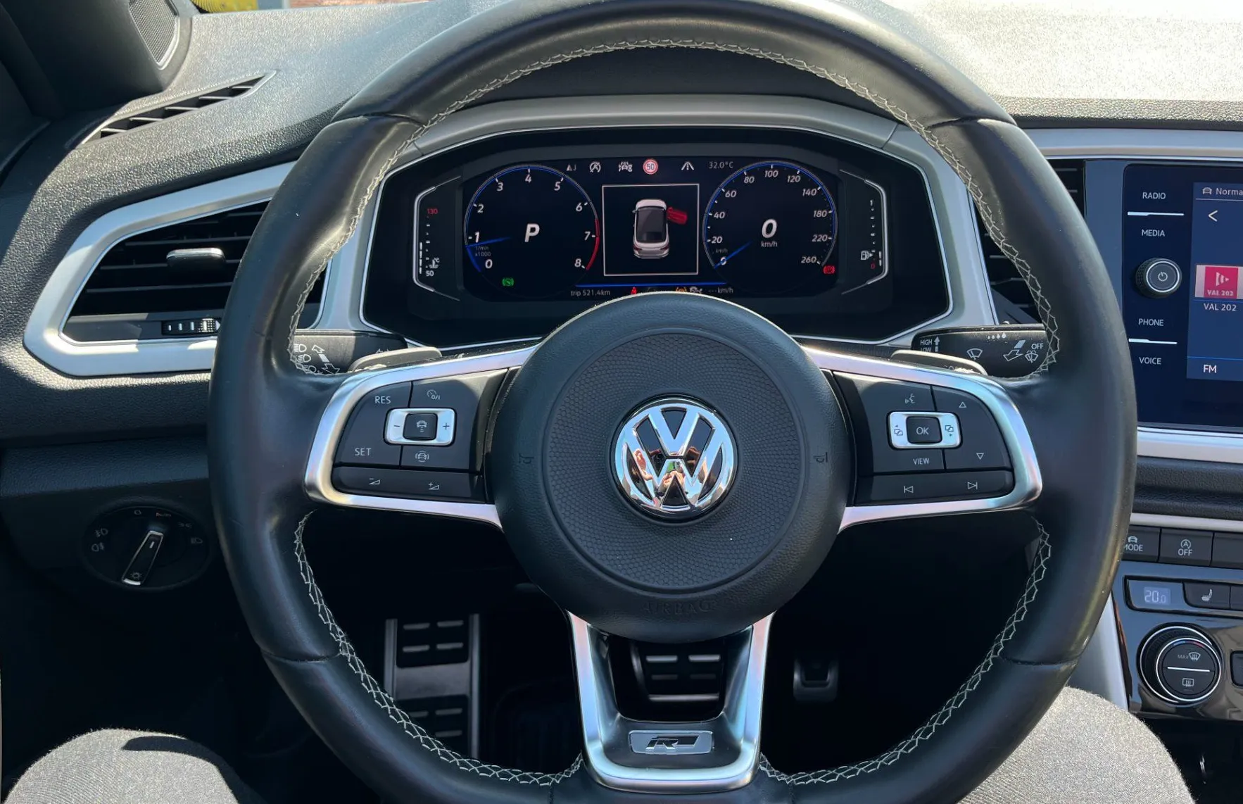 Zunanja slika - VW T-Roc - Cabriolet 1.5 TSI R-Line DSG. LED. NAVI. VZR. KAM. 2X PDC - 11