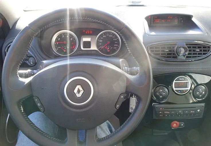Zunanja slika - Renault Clio - Night Day 1.2 16V. 1. lastnik NA OBROKE...LEANPAY - 8