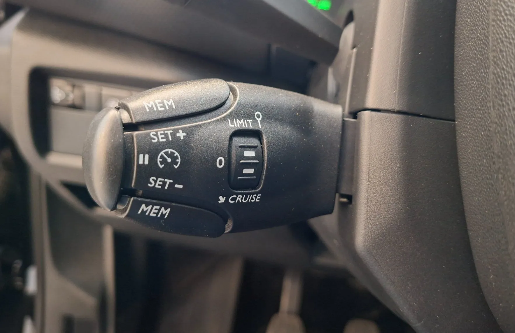 Zunanja slika - Citroën C5 Aircross - PureTech 130 S S Feel Pack-ODLIČEN- - 17