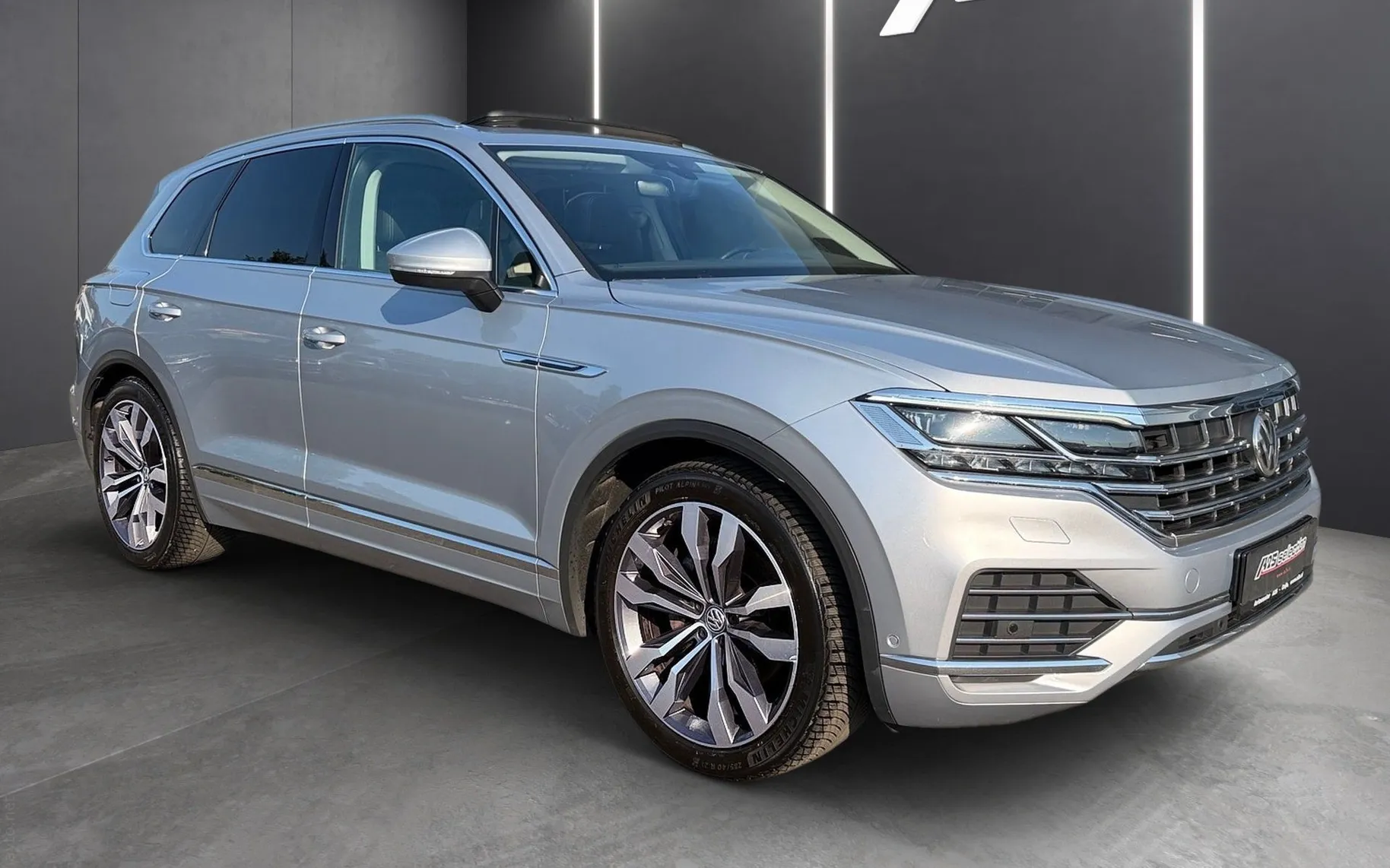 Zunanja slika - Volkswagen Touareg - 4motion V6 TDI BMT Tiptronic-Panorama-Zračno-21C.. - 2