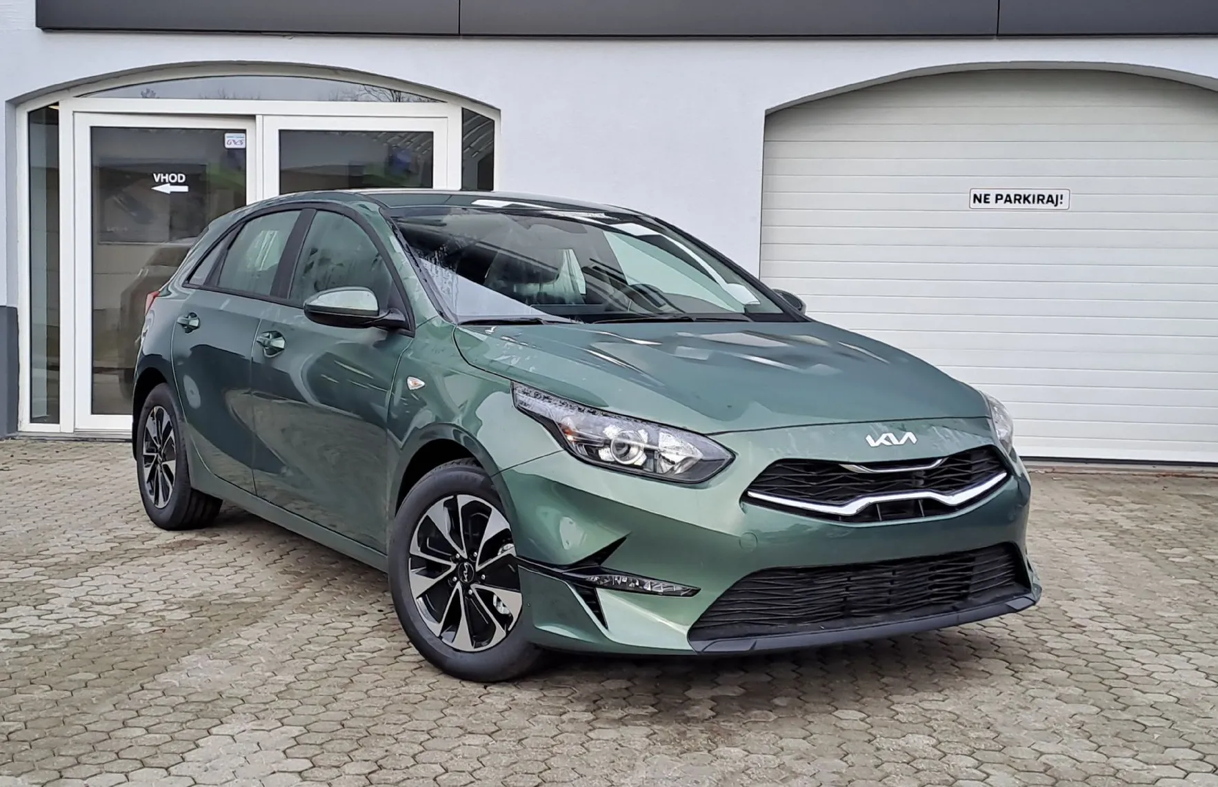 Zunanja slika - KIA Ceed - 1.0 T-GDi LX Champion+ ISG. M T 74 kW - 2