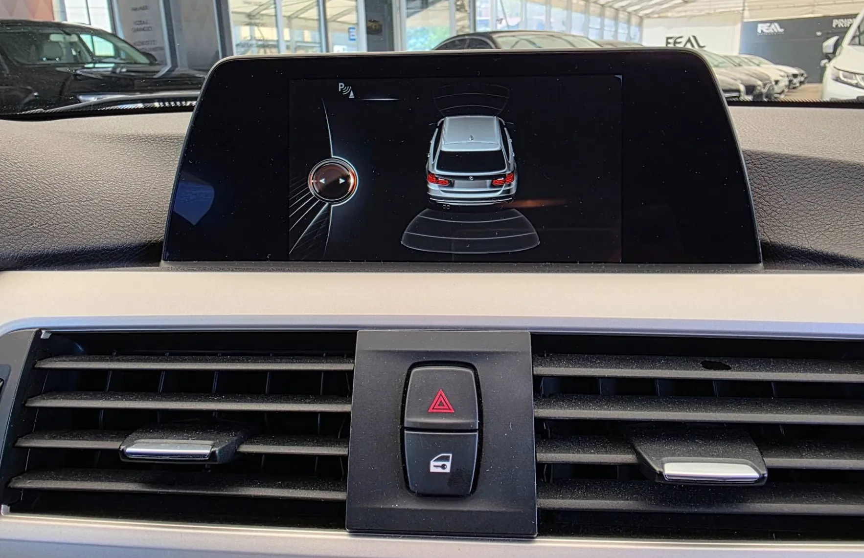 Zunanja slika - BMW Serija 3 - Touring: 318D-AVT-FACELIFT-FULL LED-NAVI-TEMPOMAT-PDC- - 16