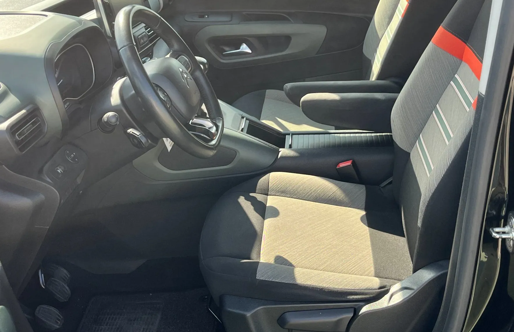 Zunanja slika - Citroën Berlingo - 1.5 BlueHDi 130 XTR NAVI.KAMERA.2XPDC - 12