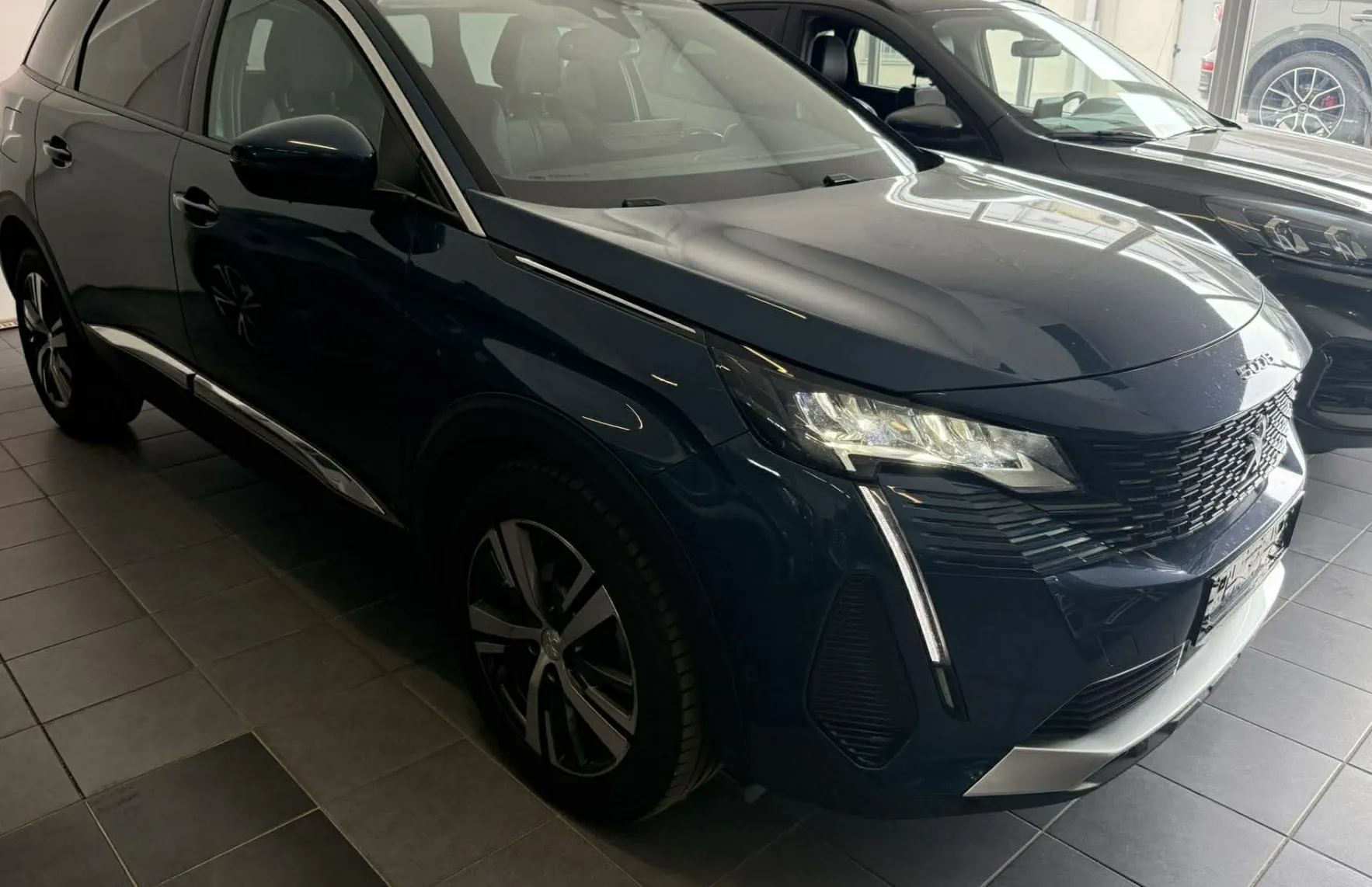 Zunanja slika - Peugeot 5008 - 1.5 BlueHDI 130 S S Allure Avt.USNJE.KAMERA.LED - 2
