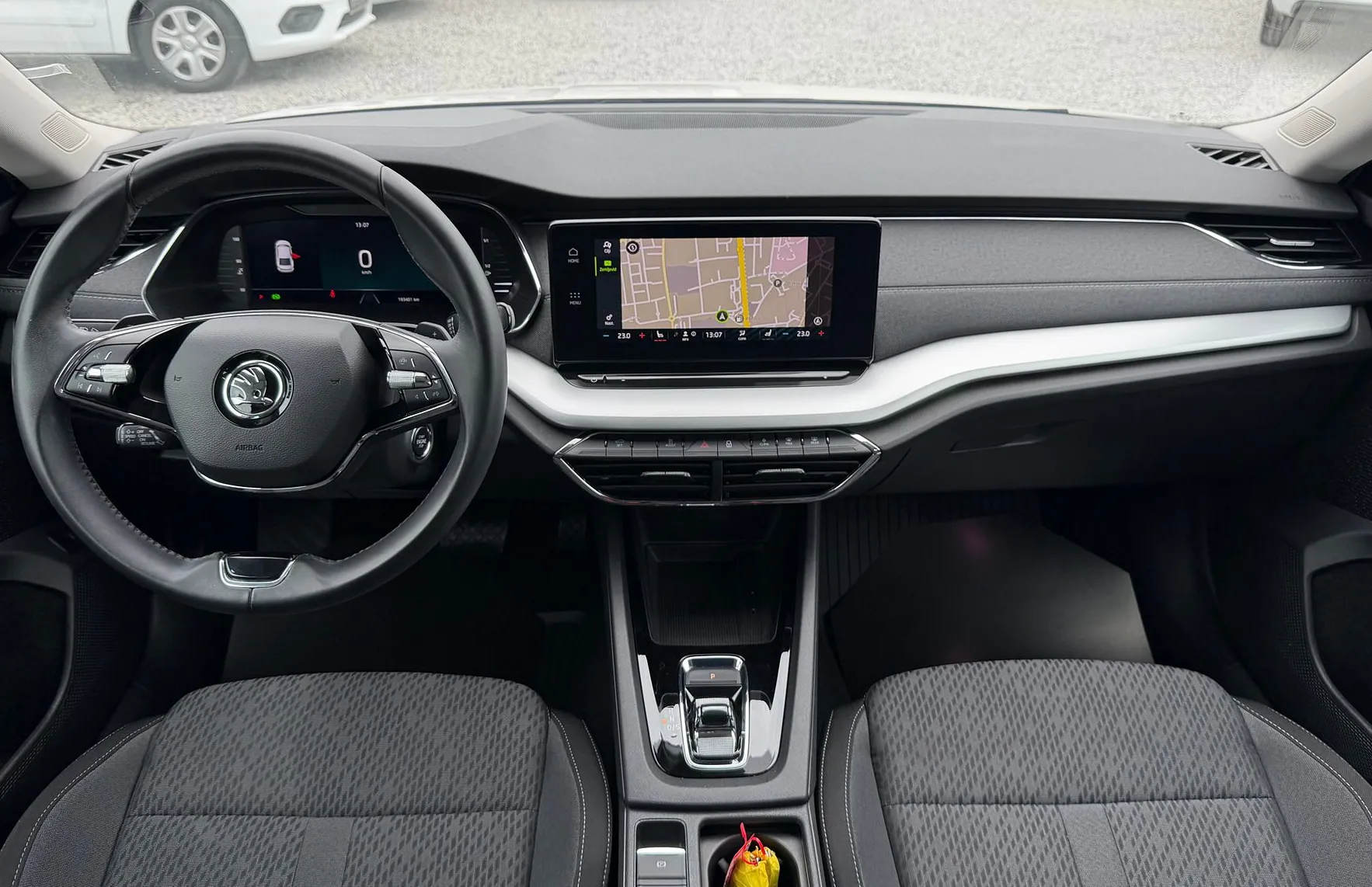 Zunanja slika - Škoda Octavia - 2.0 TDI CRYSTAL LED-LIMO.-NAVI-VIRTUAL-ACC-KAMERA- - 10