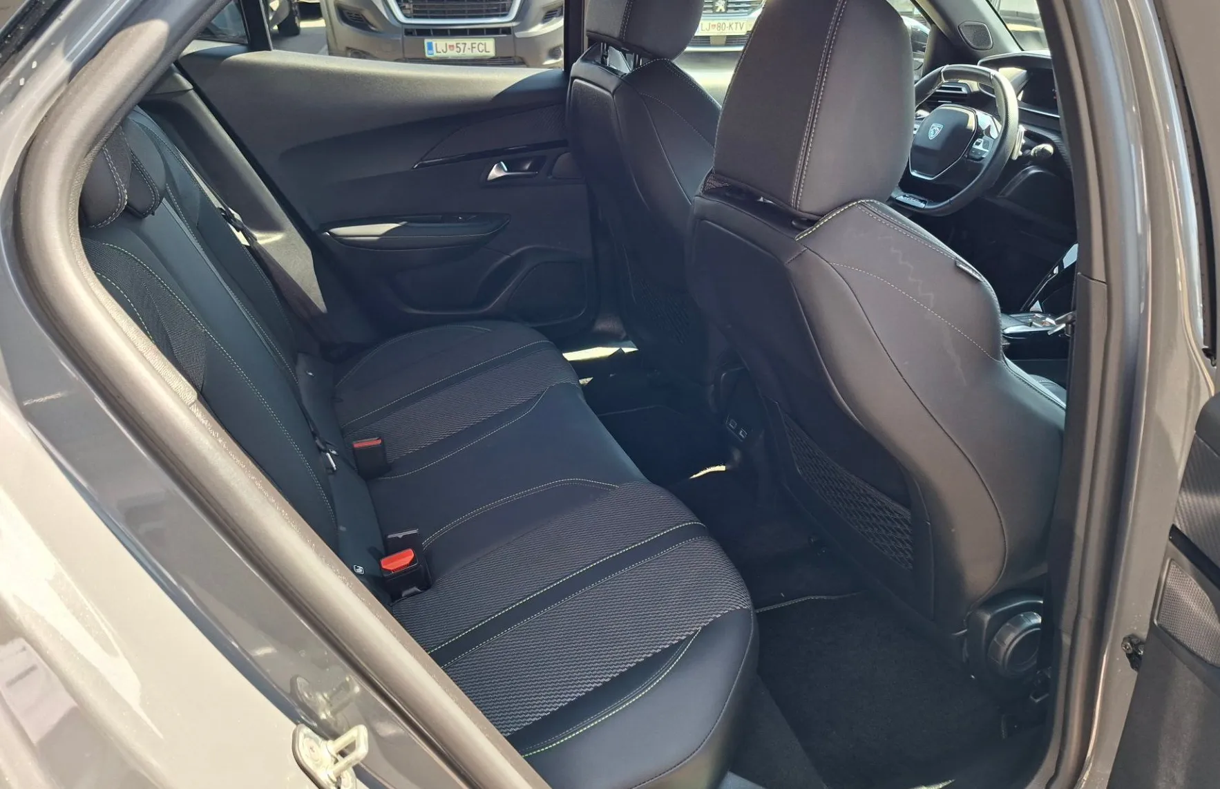 Zunanja slika - Peugeot 2008 - 1.2 MHEV  136  145 GT Avt. - 9