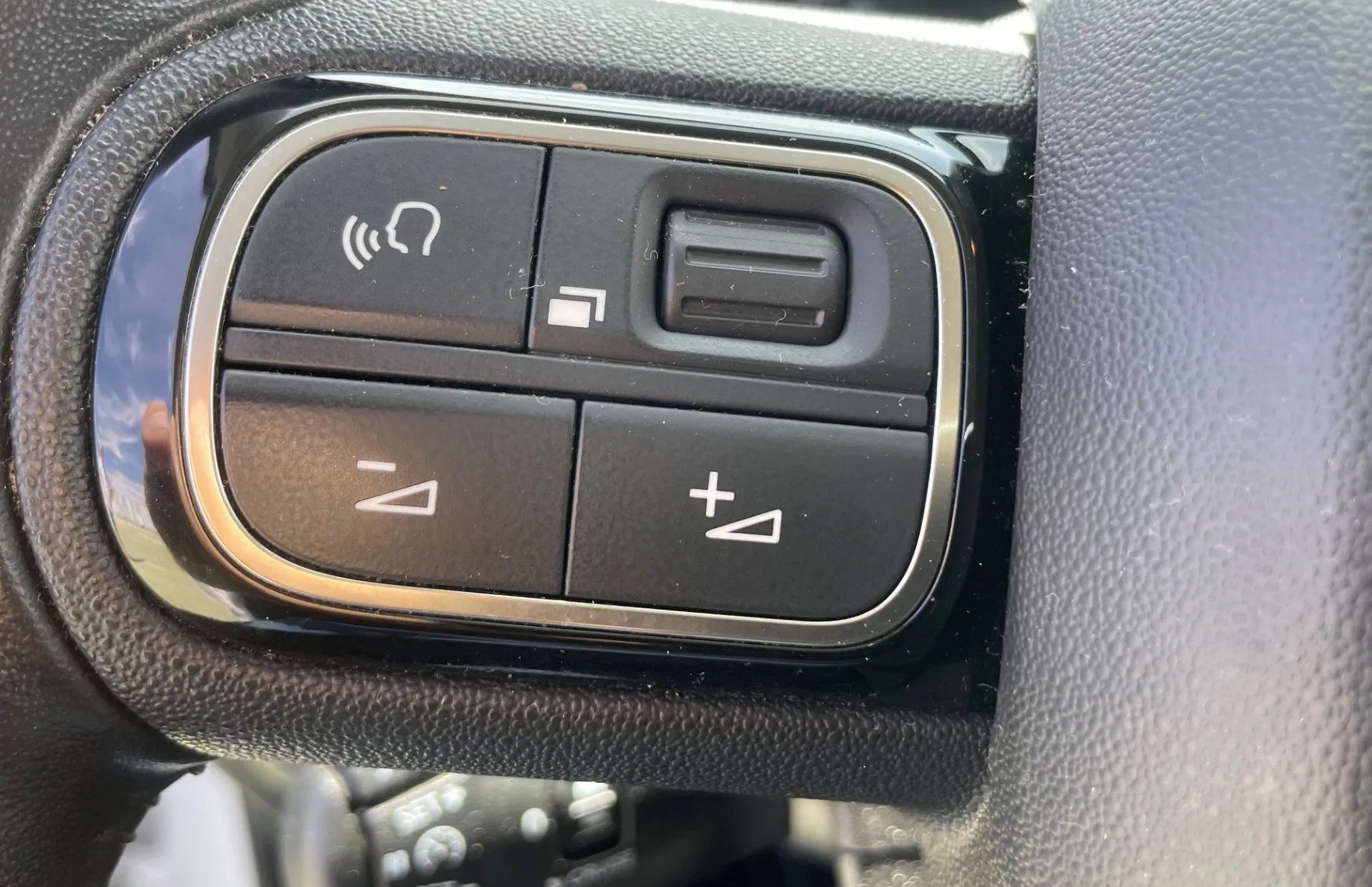 Zunanja slika - Citroën C3 Aircross - 1.2 PureTech 110 S S Shine Avt. NAVI.PDC ZAD. - 15