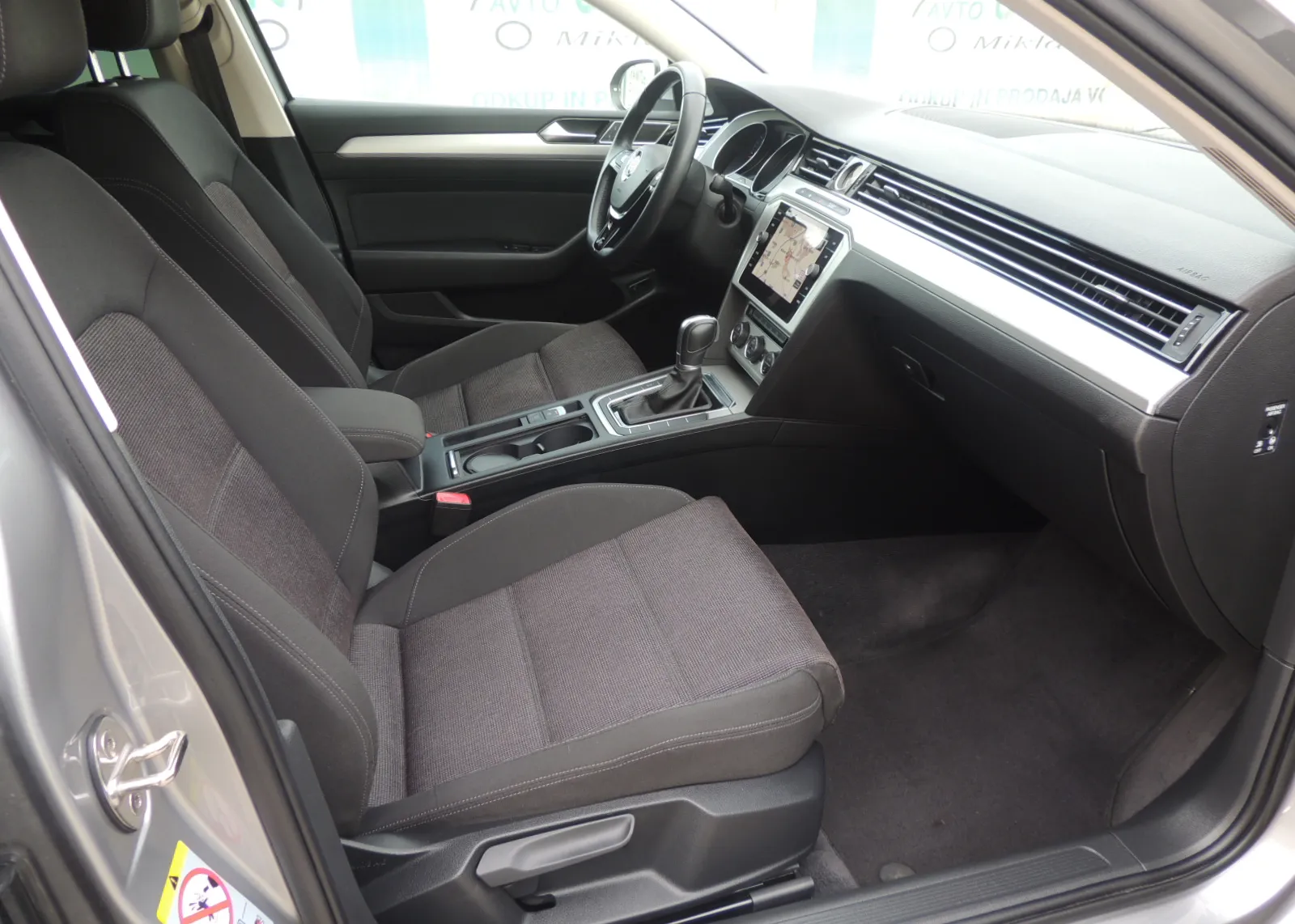 Zunanja slika - Volkswagen Passat - 1.6/TDI/ AUT./ Comfortline - 8