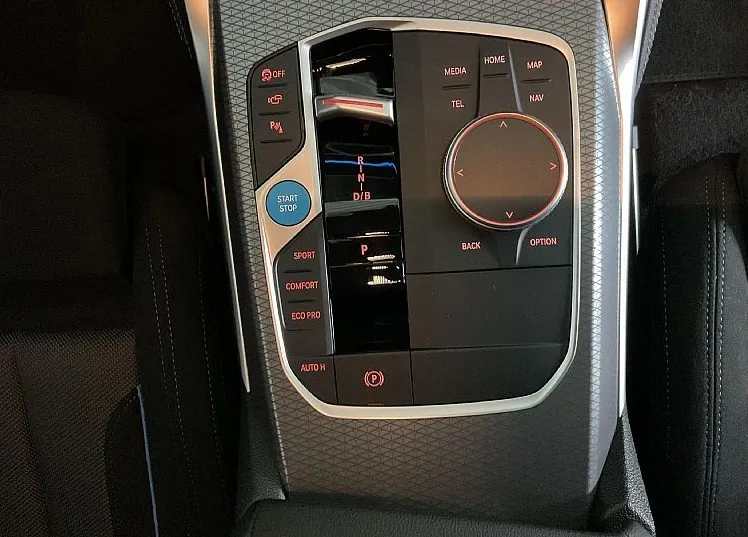 Zunanja slika - BMW i4 - eDrive40 NA ZALOGI - 13