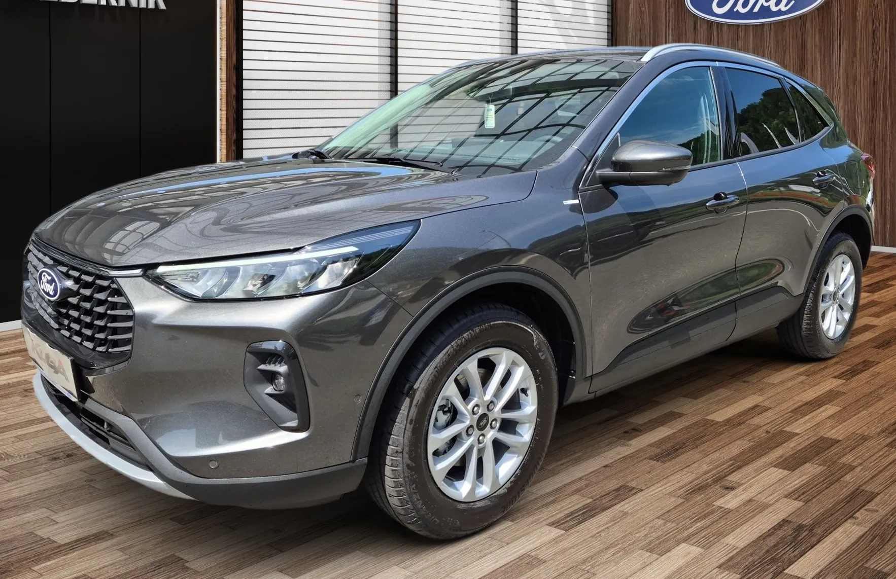 Zunanja slika - Ford Kuga - Titanium 2.5 Duratec Hybrid 180PS FHEV - 1