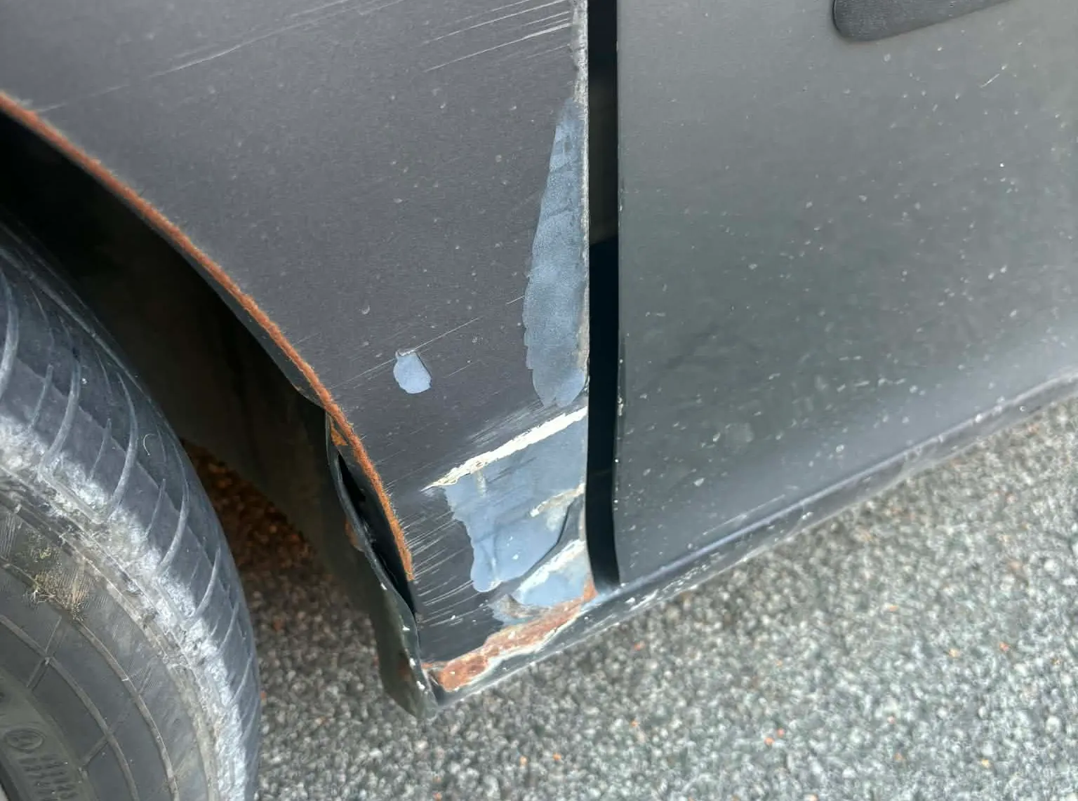 Slika poškodbe - Volkswagen Golf - Plus Comfortline 1,9 TDI DSG - 12