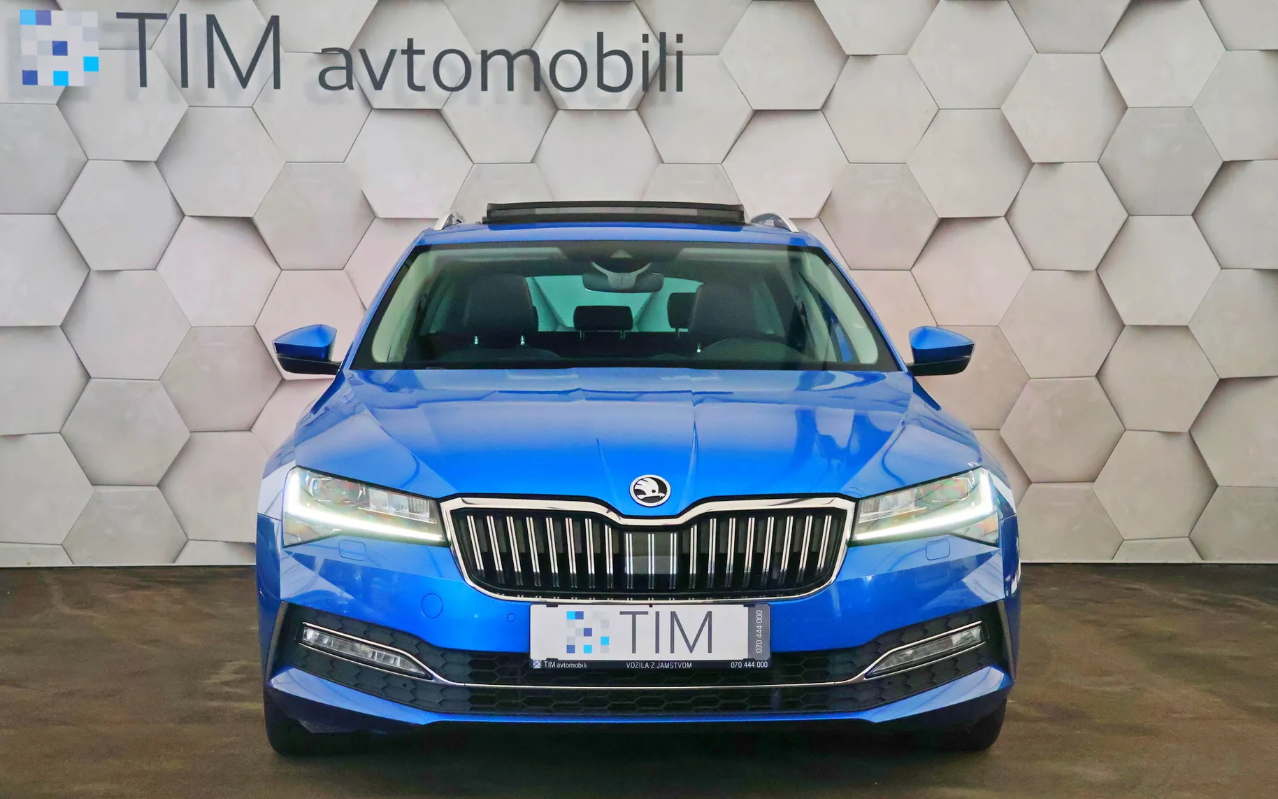 Zunanja slika - Škoda Superb - Combi 2.0 TDI DSG L&K 150KM - 5