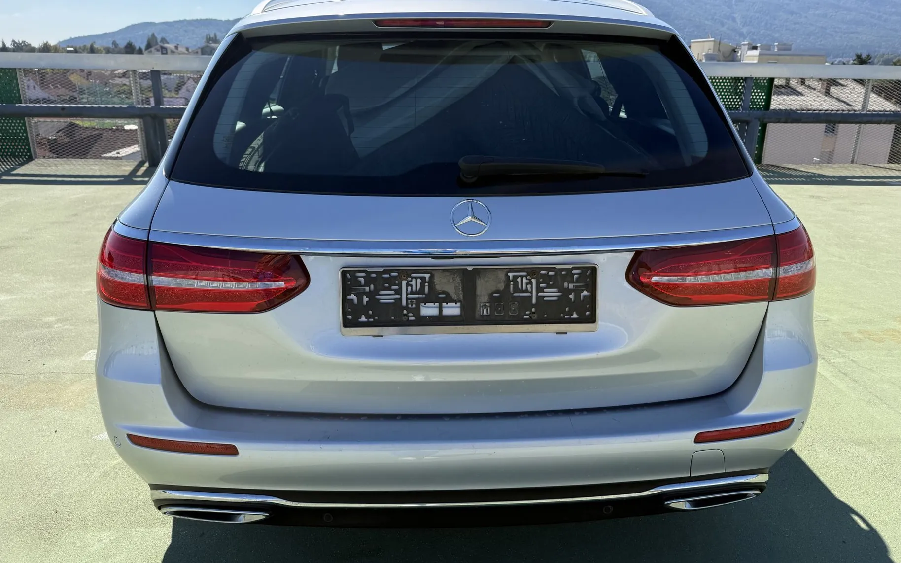 Zunanja slika - Mercedes-Benz E-Razred - 220 t  avt.kamera.143KW - 6