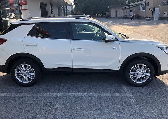 Zunanja slika - SsangYong Korando - 1.5 T-GDI Style+ M T....AKCIJA..... - 3