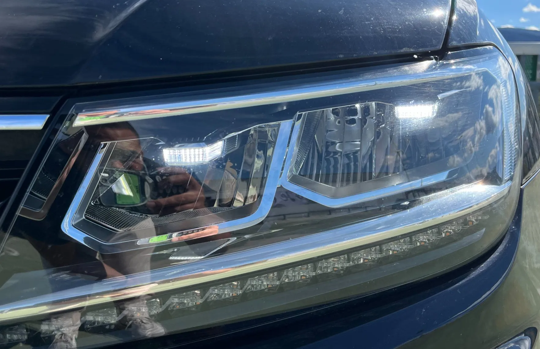 Zunanja slika - VW Tiguan - 2.0 TDI BMT Comfort Edition LED. NAVI. VZR. KAM. - 4
