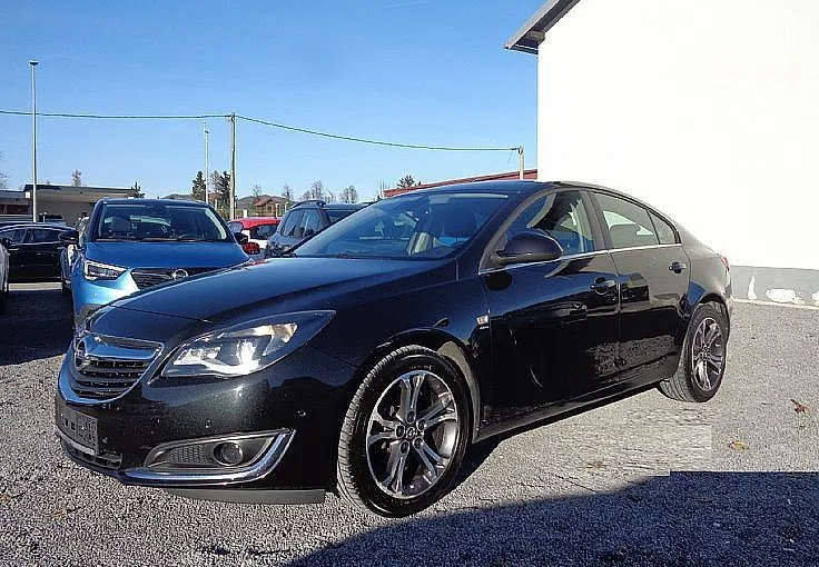 Zunanja slika - Opel Insignia - 1.6 CDTI 136KM - SLO poreklo-KOMPLET SERVISIRANO - 1