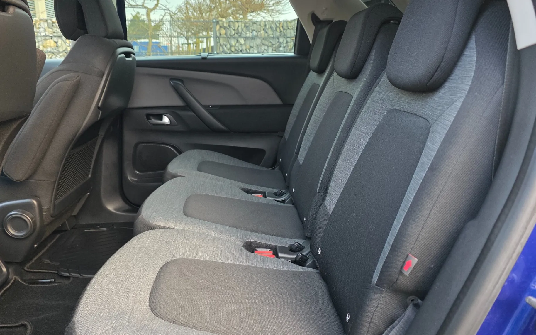 Zunanja slika - Citroën C4 - 1.2i - 11