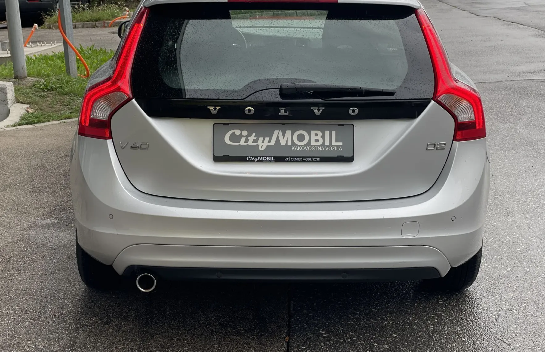 Zunanja slika - Volvo V60 - TEMPOMAT-VELIKI SERVIS-MULTIFUNKCIJA-AVT.KLIMA - 6