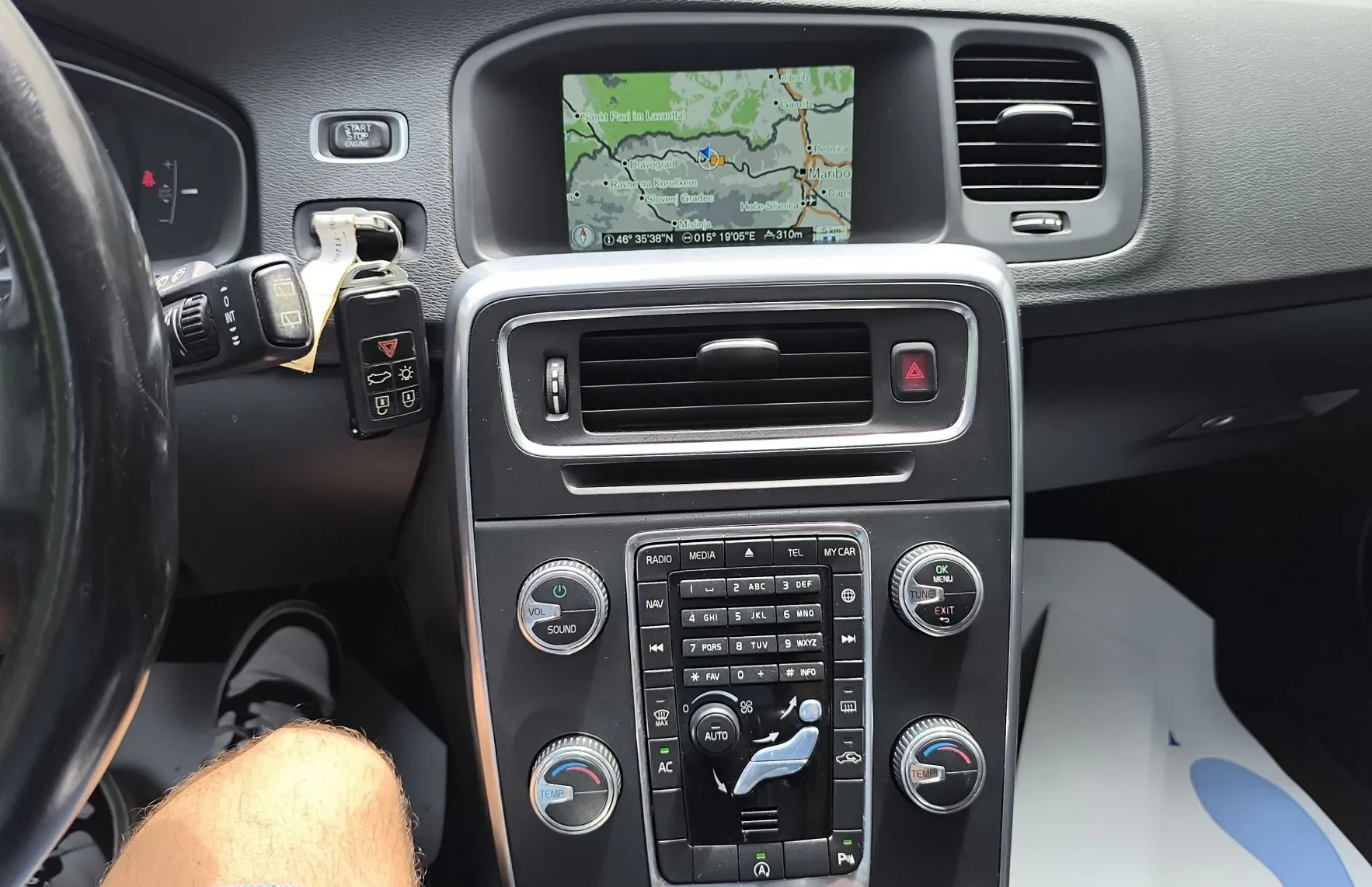 Zunanja slika - Volvo V60 - D2 1.6 TD- NAV- OPRAVLJEN VELIK SERVIS 05 2026 - 14