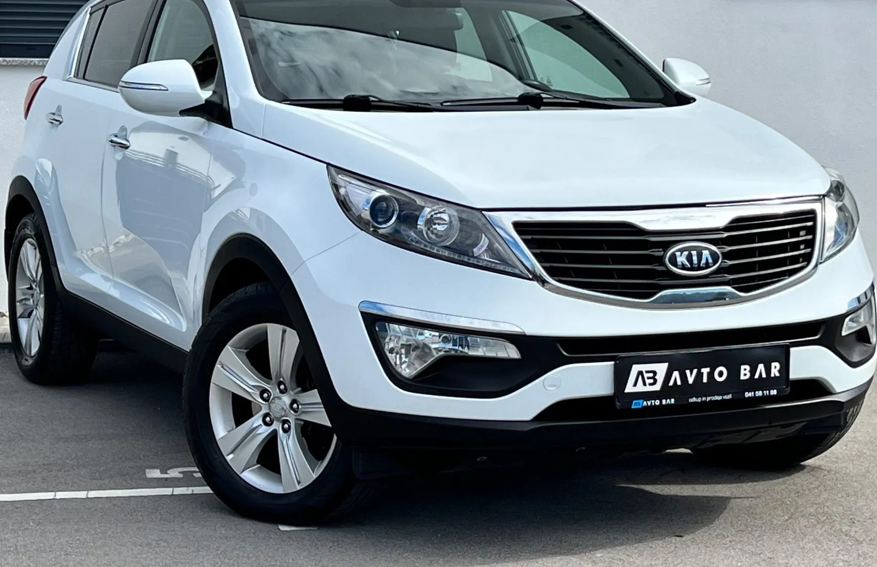Zunanja slika - KIA Sportage - 1.7 CRDi+SLO+ALU+PDC+USB... - 3