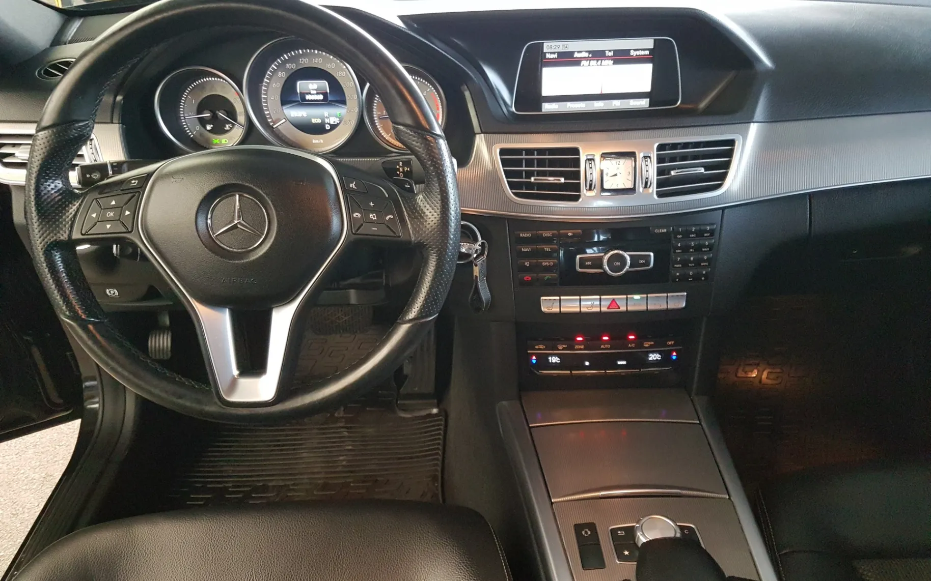 Zunanja slika - Mercedes-Benz E-Razred - 220 CDI AUT. - 11