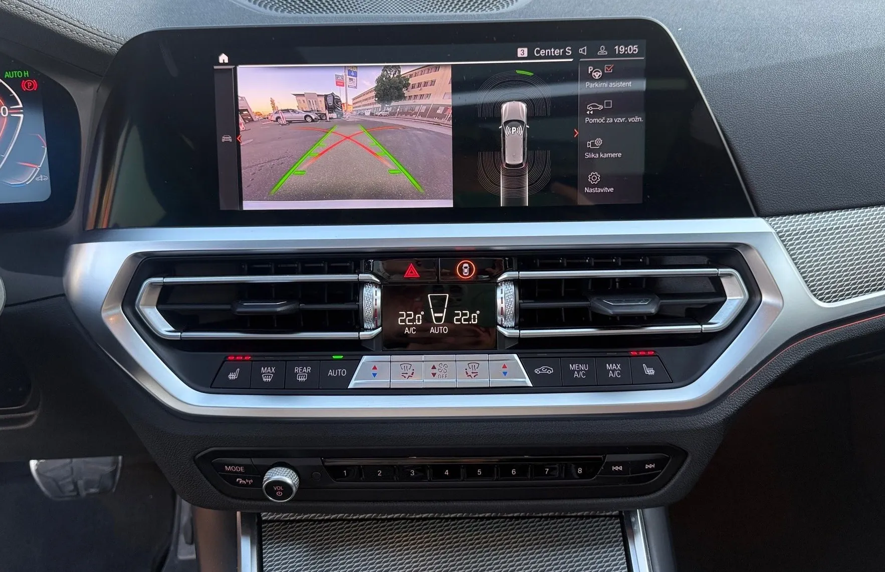 Zunanja slika - BMW Serija 3 - Touring: 330d Touring Avt. M PAKET PANO RADAR NAVI PDC K - 16