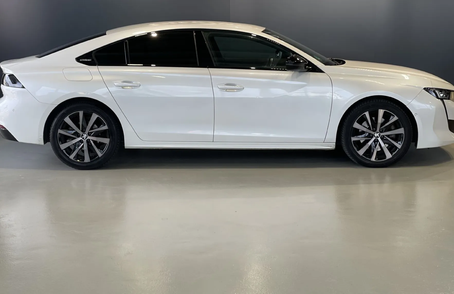 Zunanja slika - Peugeot 508 - GT-RADAR-KEYLESS-NAVIGACIJA-KAMERA-LED-ALU-VIRTUAL - 4