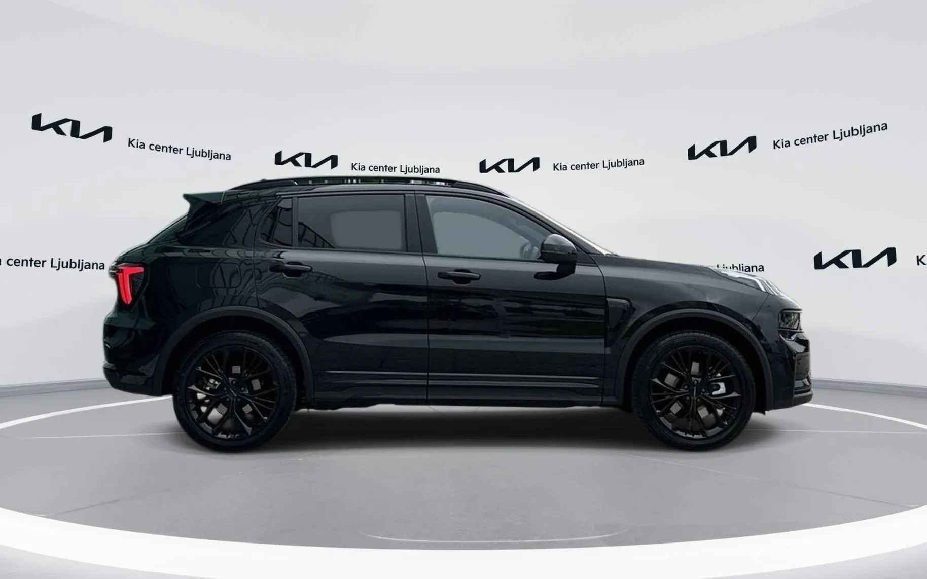 Zunanja slika - Lynk & Co 01 - More 2025 Priključni hibrid - 4