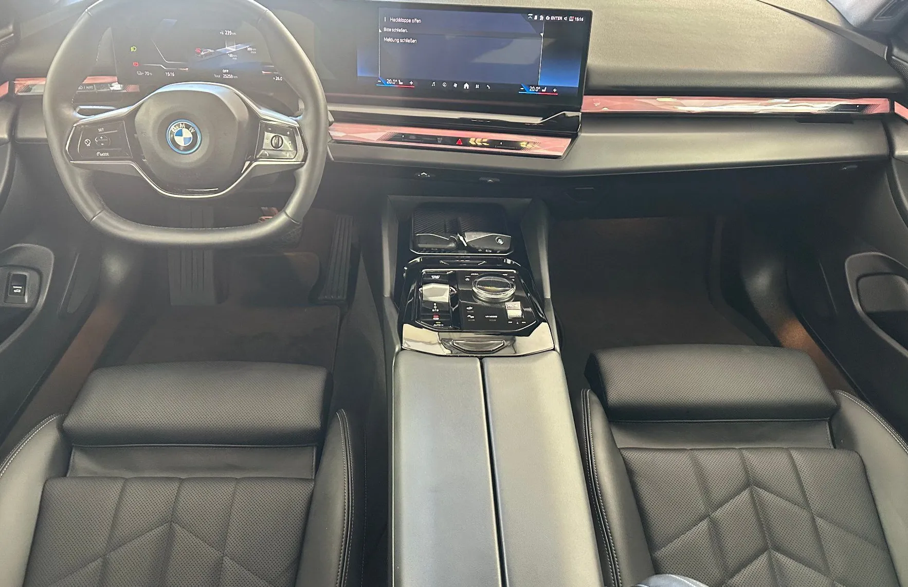 Zunanja slika - BMW i5 - eDrive40.LUKSENBURG.KAMERA.USNJE.LED-subvencija - 6