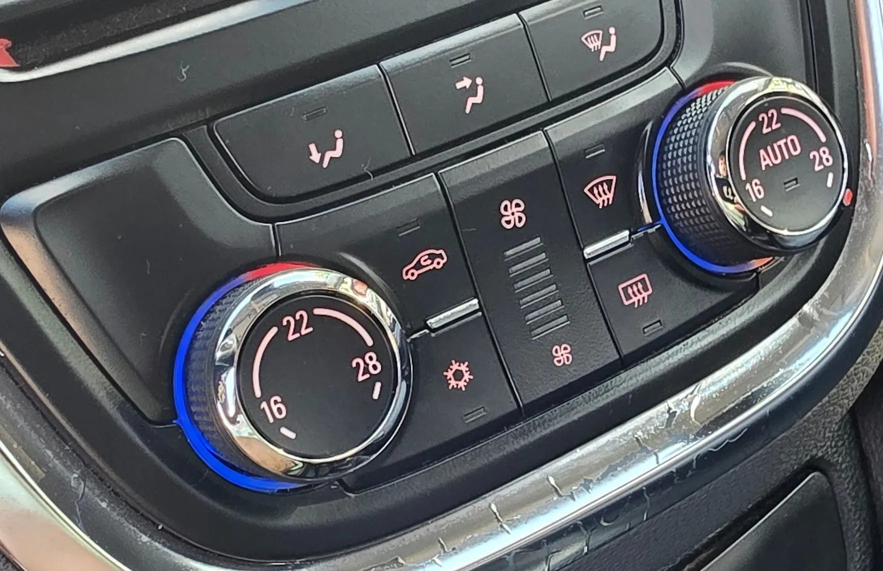 Zunanja slika - Opel Mokka - 1.6 CDTI COSMO XENON-NAVI-KAMERA-1.LAST-SLOVENSKA - 17