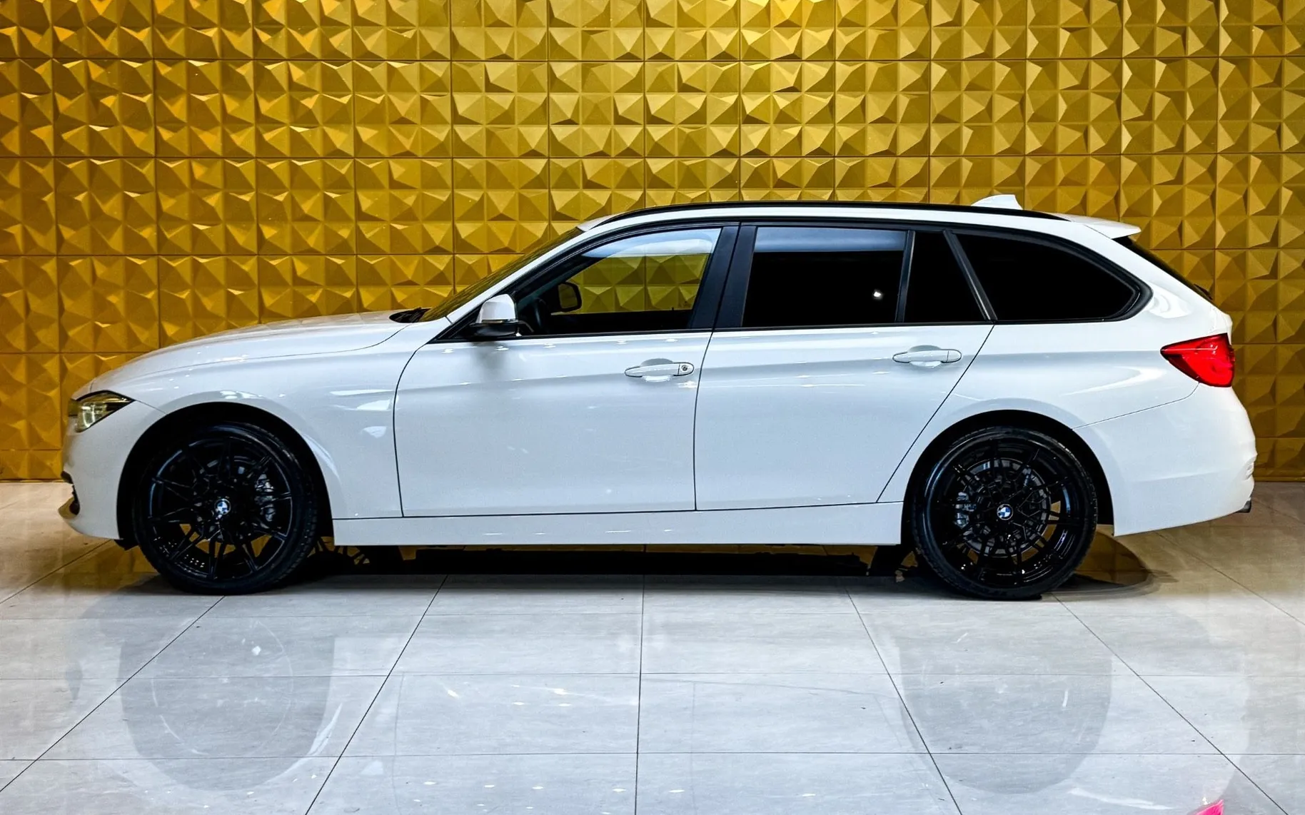 Zunanja slika - BMW serija 3 Touring: - 318d AUT. FUL LED-GRETJE-PDC-TEMP... - 6